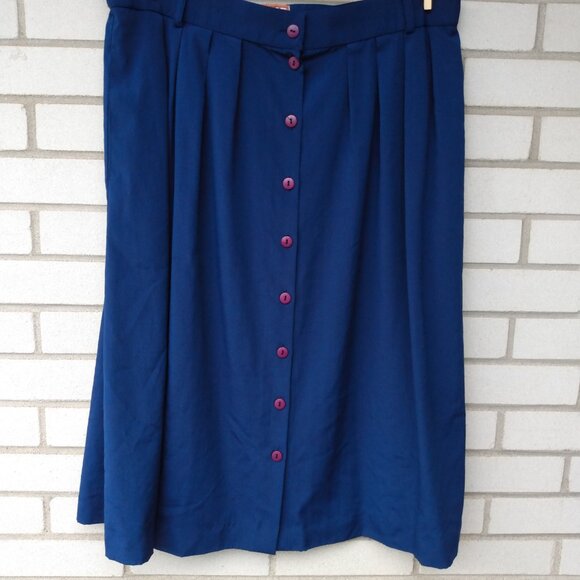 Vintage Plus Size Blue Skirt 36" to 38" Waist Pockets Button Front - Picture 2 of 10